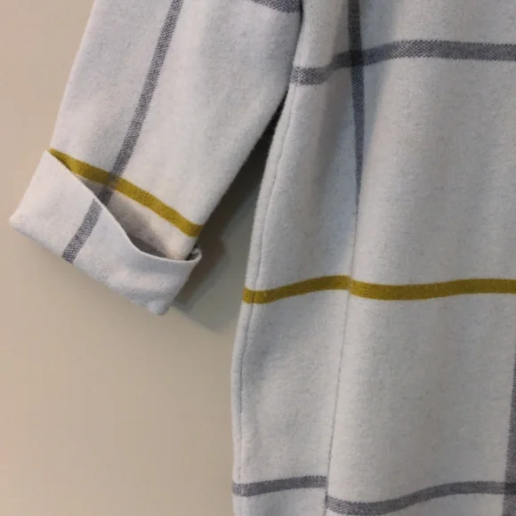 Tahari sweater - Picture 3 of 4